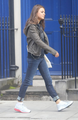 Mila Kunis pic #608365