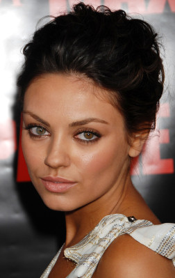 Mila Kunis pic #206077