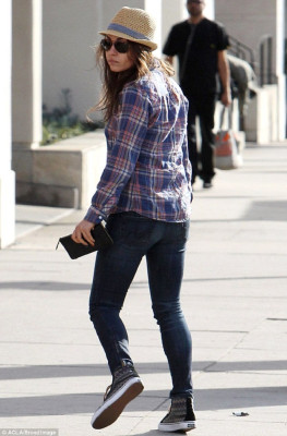 Mila Kunis pic #660594