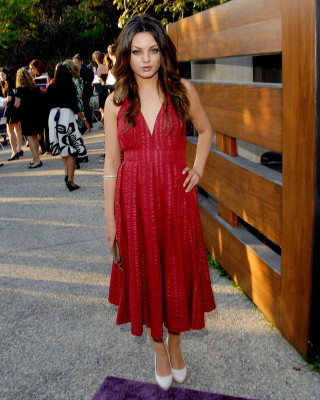 Mila Kunis pic #505676