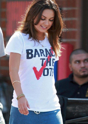 Mila Kunis pic #134362