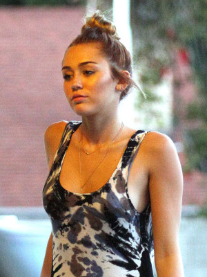 Miley Cyrus pic #487533