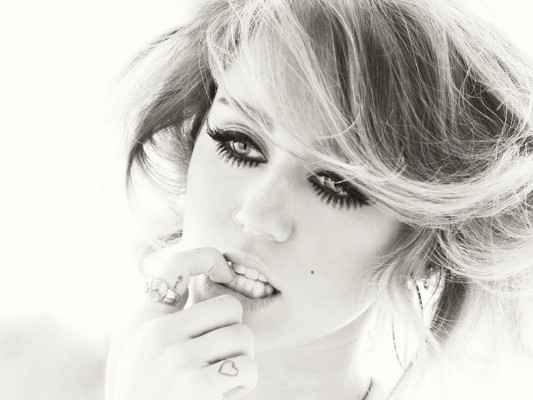 photo 20 in Miley Cyrus gallery [id487535] 2012-05-14 00:00:00