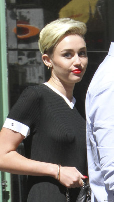 photo 3 in Miley gallery [id622685] 2013-08-06 00:00:00