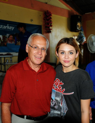 photo 21 in Miley Cyrus gallery [id422048] 2011-11-22 00:00:00