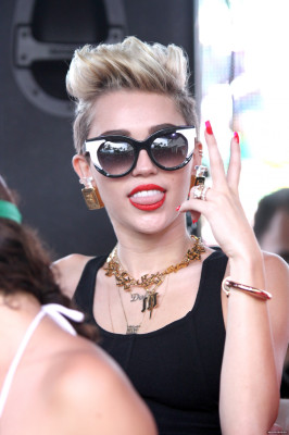 photo 20 in Miley Cyrus gallery [id622537] 2013-08-06 00:00:00