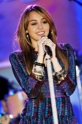 photo 12 in Miley Cyrus gallery [id165488] 2009-06-25 00:00:00