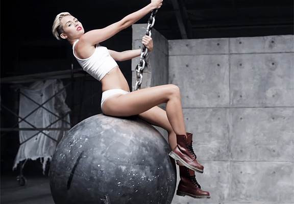 Miley Cyrus pic #1209925