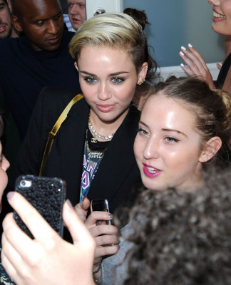 photo 4 in Miley gallery [id621478] 2013-07-31 00:00:00