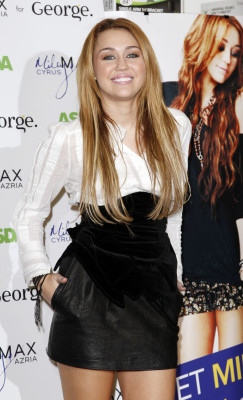 photo 21 in Miley gallery [id304904] 2010-11-17 00:00:00