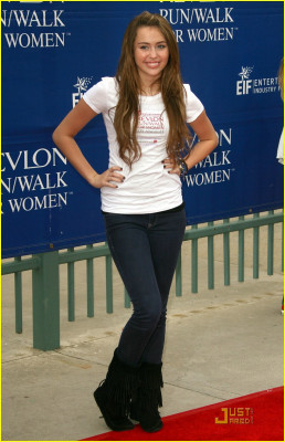 Miley Cyrus pic #154587