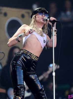 Miley Cyrus pic #1151722