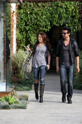 Miley Cyrus pic #413798