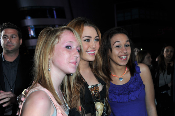 photo 7 in Miley Cyrus gallery [id409874] 2011-10-06 00:00:00
