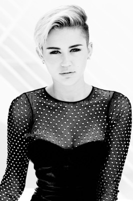 Miley Cyrus pic #799196