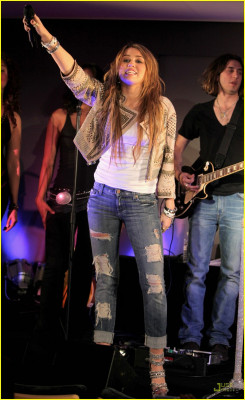 Miley Cyrus pic #150839