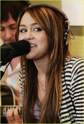 photo 25 in Miley gallery [id146600] 2009-04-10 00:00:00