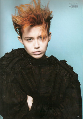 Miley Cyrus pic #670119