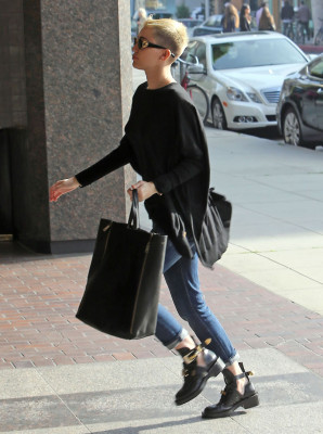 photo 24 in Miley Cyrus gallery [id560572] 2012-12-12 00:00:00