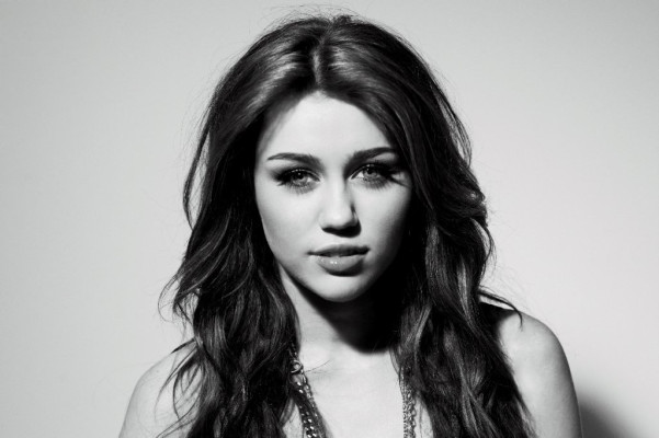photo 5 in Miley Cyrus gallery [id276047] 2010-08-09 00:00:00