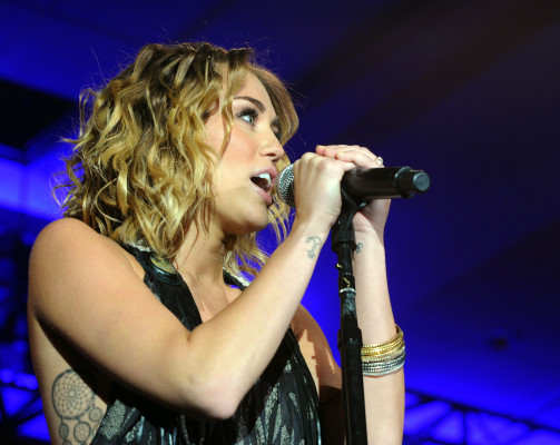 Miley Cyrus pic #465755
