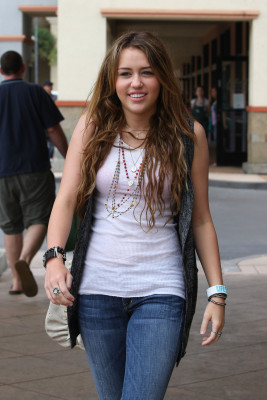 photo 21 in Miley Cyrus gallery [id161497] 2009-06-08 00:00:00