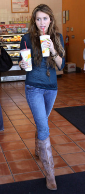 Miley Cyrus pic #149109