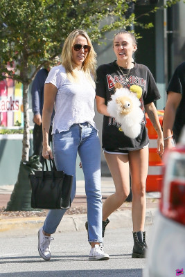 Miley Cyrus pic #978225