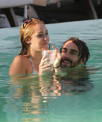 Miley Cyrus pic #499368