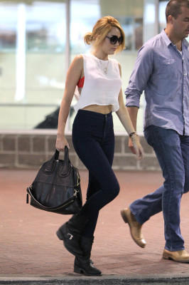 Miley Cyrus pic #497496