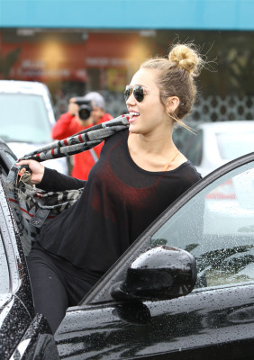 Miley Cyrus pic #476110
