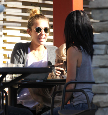 photo 23 in Miley Cyrus gallery [id463187] 2012-03-21 00:00:00