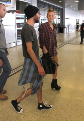 photo 6 in Miley Cyrus gallery [id499365] 2012-06-13 00:00:00