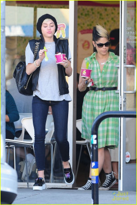 Miley Cyrus pic #625564