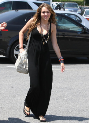 photo 19 in Miley gallery [id158930] 2009-06-01 00:00:00
