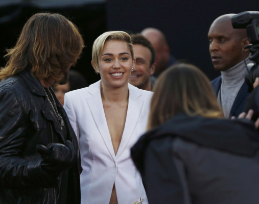 photo 3 in Miley gallery [id650033] 2013-11-29 00:00:00