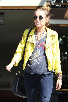 photo 7 in Miley gallery [id474406] 2012-04-12 00:00:00