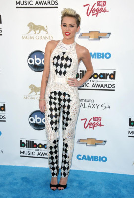 photo 4 in Miley gallery [id655750] 2013-12-27 00:00:00