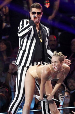 photo 12 in Miley Cyrus gallery [id629692] 2013-09-02 00:00:00