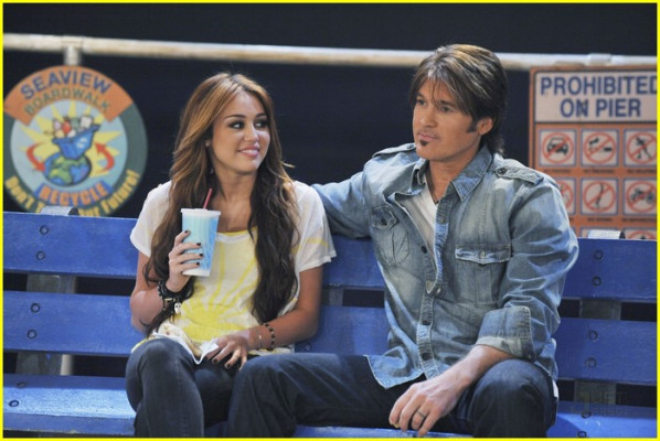 photo 27 in Miley Cyrus gallery [id278309] 2010-08-17 00:00:00