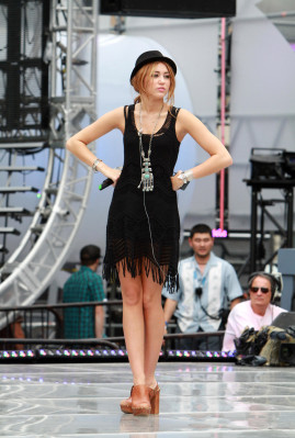 photo 19 in Miley Cyrus gallery [id377398] 2011-05-16 00:00:00