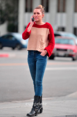 Miley Cyrus pic #445902
