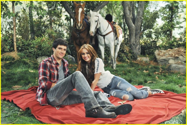 photo 26 in Miley Cyrus gallery [id278310] 2010-08-17 00:00:00