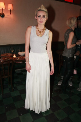 Miley Cyrus pic #622718