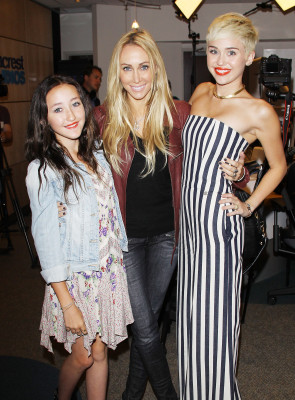 Miley Cyrus pic #588902