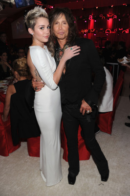 Miley Cyrus pic #579832