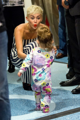 photo 22 in Miley Cyrus gallery [id589152] 2013-03-30 00:00:00