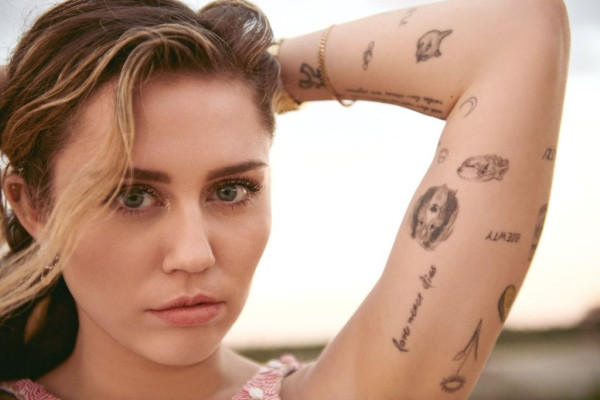 photo 29 in Miley Cyrus gallery [id1109316] 2019-02-26 00:00:00