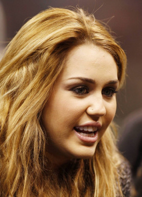 photo 14 in Miley Cyrus gallery [id406863] 2011-09-28 00:00:00
