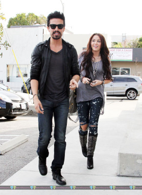 photo 23 in Miley Cyrus gallery [id576344] 2013-02-19 00:00:00